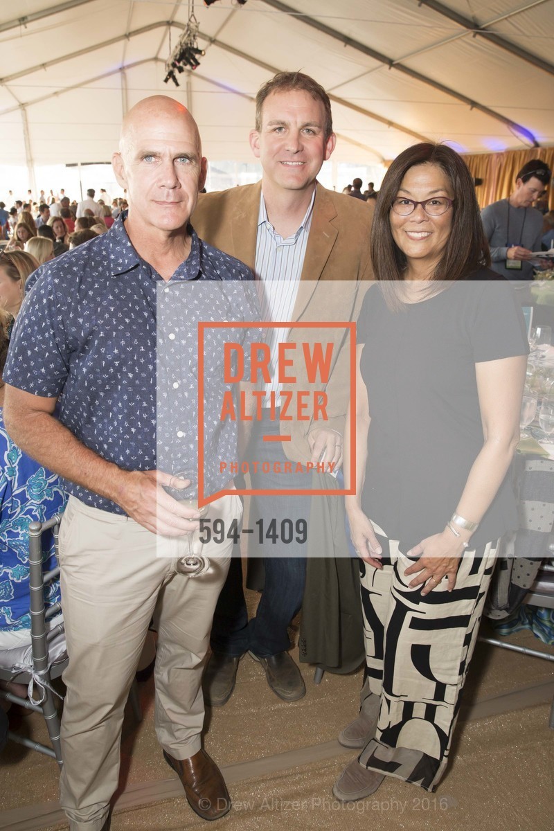 Peter Newell, Shawn Johnson, Beth Inadomi, The Sea Lion Soiree at Marine Mammal Center, Marine Mammal Center. 2000 Bunker Road, Fort Cronkhite, Sausalito, September 18th, 2016, Photo #594-1409 Peter Newell, Shawn Johnson, Beth Inadomi, Photo #594-1409