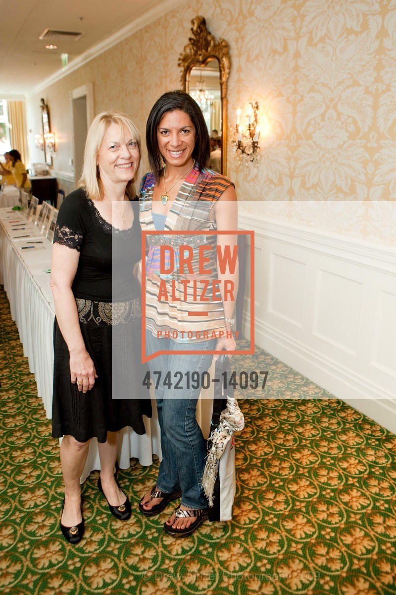 CJ van Pelt, Jennifer Hill, Photo #4742190-14097