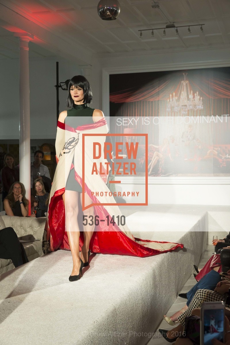 Runway, JAKE and The Drever Family Foundation Present “FASHION for A REASON” JAKE debuts “The NIGHT CIRCUS” Fall/Winter Collection, JAKE Flagship and Battery Penthouse, September 15th, 2016, Photo #536-1410 Runway, Photo #536-1410