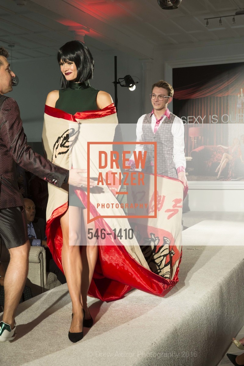 Runway, JAKE and The Drever Family Foundation Present “FASHION for A REASON” JAKE debuts “The NIGHT CIRCUS” Fall/Winter Collection, JAKE Flagship and Battery Penthouse, September 15th, 2016, Photo #546-1410 Runway, Photo #546-1410
