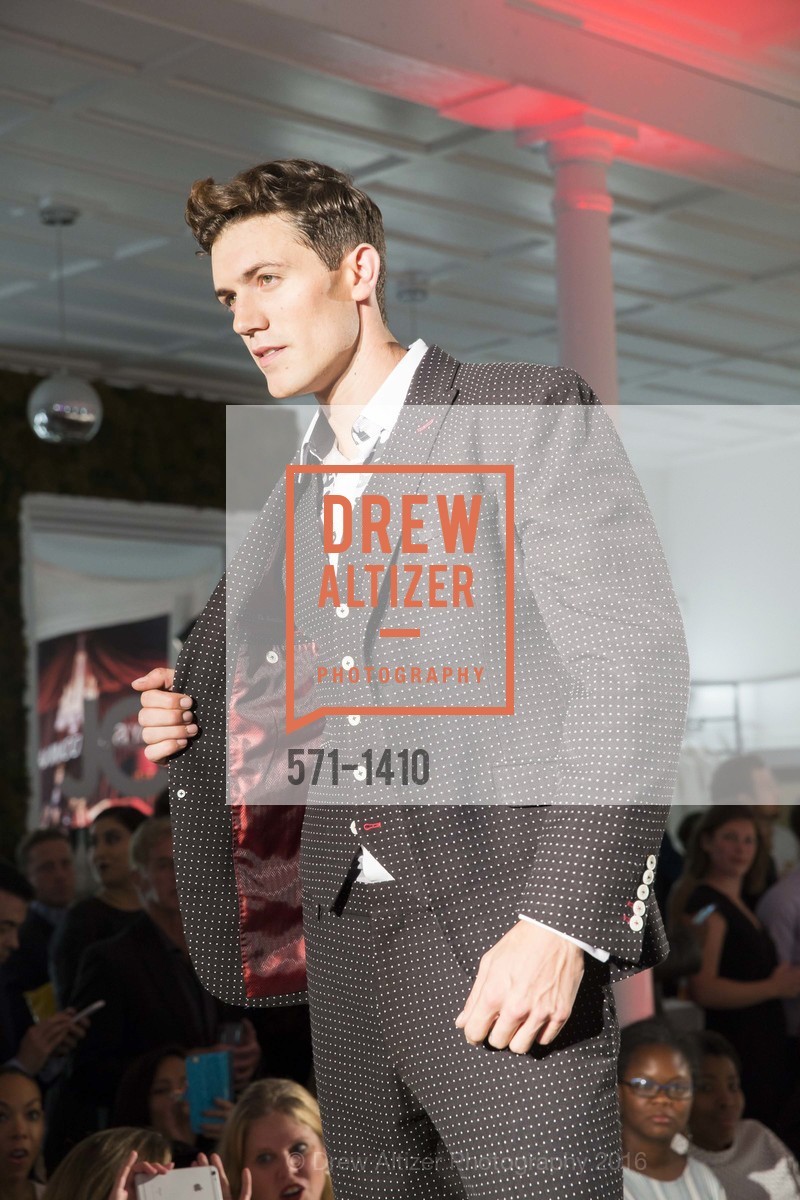 Runway, JAKE and The Drever Family Foundation Present “FASHION for A REASON” JAKE debuts “The NIGHT CIRCUS” Fall/Winter Collection, JAKE Flagship and Battery Penthouse, September 15th, 2016, Photo #571-1410 Runway, Photo #571-1410