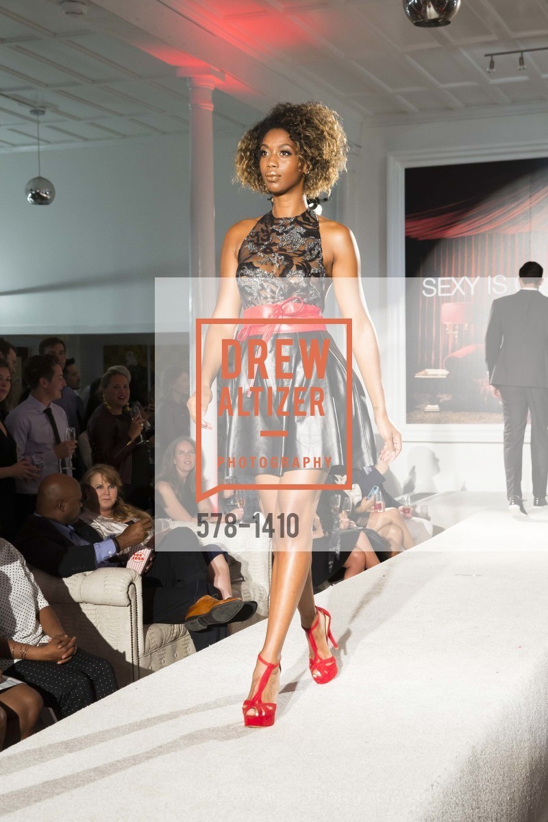 Runway, JAKE and The Drever Family Foundation Present “FASHION for A REASON” JAKE debuts “The NIGHT CIRCUS” Fall/Winter Collection, JAKE Flagship and Battery Penthouse, September 15th, 2016, Photo #578-1410 Runway, Photo #578-1410