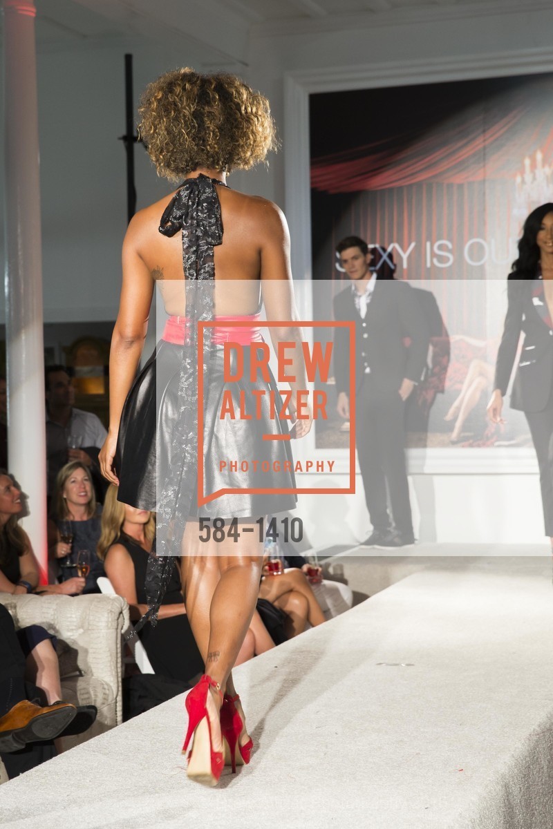 Runway, JAKE and The Drever Family Foundation Present “FASHION for A REASON” JAKE debuts “The NIGHT CIRCUS” Fall/Winter Collection, JAKE Flagship and Battery Penthouse, September 15th, 2016, Photo #584-1410 Runway, Photo #584-1410