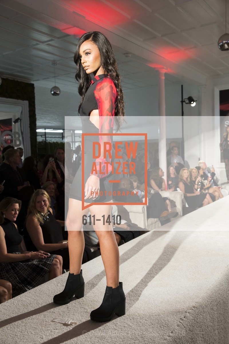 Runway, JAKE and The Drever Family Foundation Present “FASHION for A REASON” JAKE debuts “The NIGHT CIRCUS” Fall/Winter Collection, JAKE Flagship and Battery Penthouse, September 15th, 2016, Photo #611-1410 Runway, Photo #611-1410