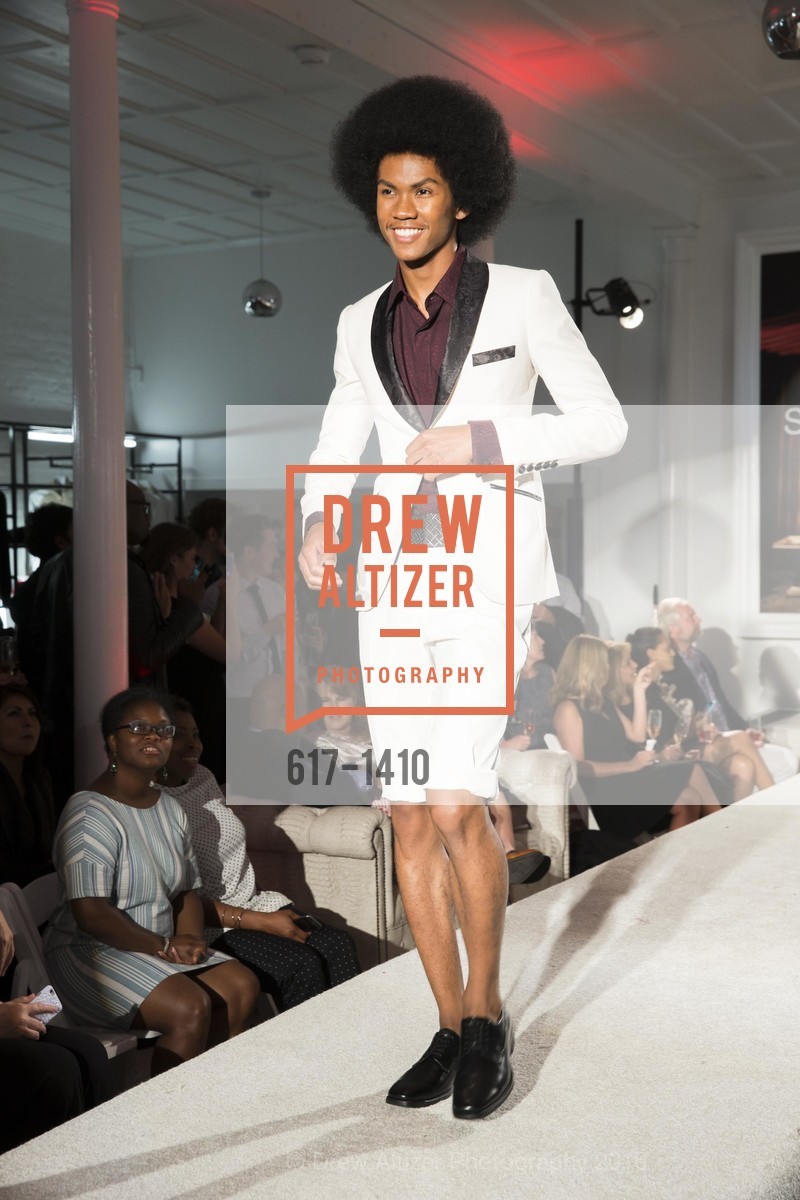 Runway, JAKE and The Drever Family Foundation Present “FASHION for A REASON” JAKE debuts “The NIGHT CIRCUS” Fall/Winter Collection, JAKE Flagship and Battery Penthouse, September 15th, 2016, Photo #617-1410 Runway, Photo #617-1410