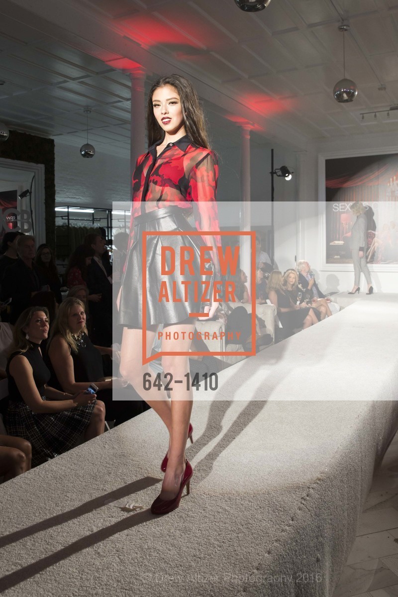 Runway, JAKE and The Drever Family Foundation Present “FASHION for A REASON” JAKE debuts “The NIGHT CIRCUS” Fall/Winter Collection, JAKE Flagship and Battery Penthouse, September 15th, 2016, Photo #642-1410 Runway, Photo #642-1410