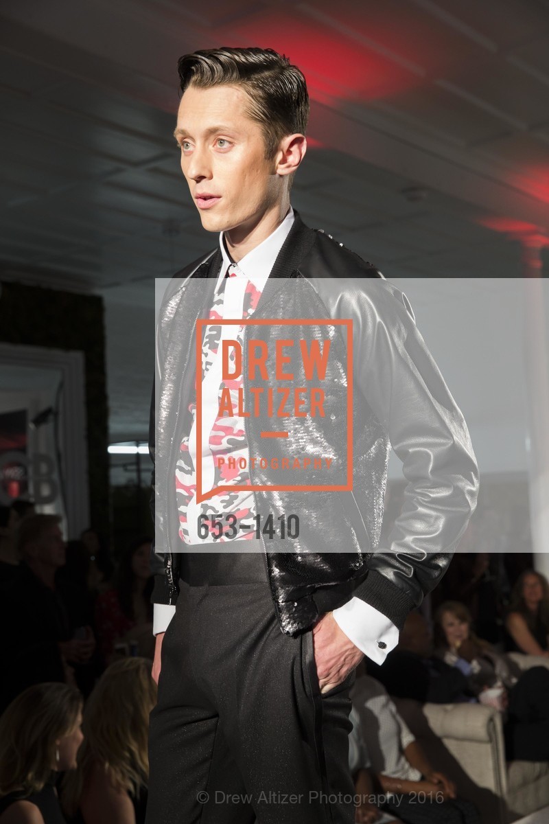 Runway, JAKE and The Drever Family Foundation Present “FASHION for A REASON” JAKE debuts “The NIGHT CIRCUS” Fall/Winter Collection, JAKE Flagship and Battery Penthouse, September 15th, 2016, Photo #653-1410 Runway, Photo #653-1410