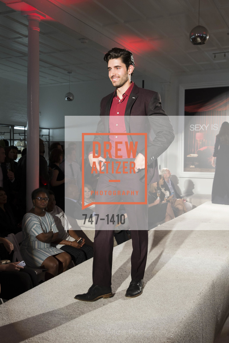 Runway, JAKE and The Drever Family Foundation Present “FASHION for A REASON” JAKE debuts “The NIGHT CIRCUS” Fall/Winter Collection, JAKE Flagship and Battery Penthouse, September 15th, 2016, Photo #747-1410 Runway, Photo #747-1410
