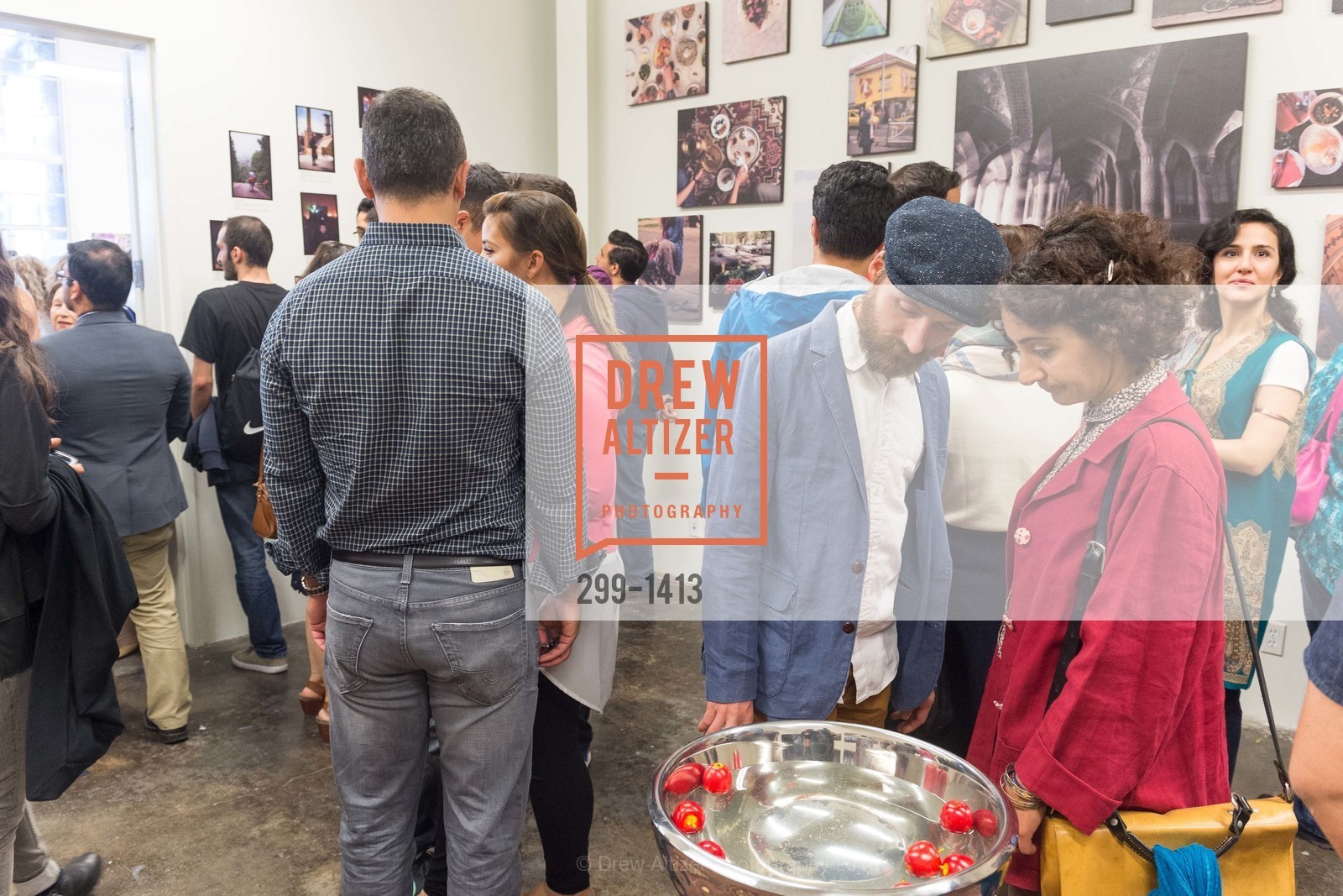 Atmosphere, Iran Unveiled - Group Photo Exhibition, Kala Art Institute. 2990 San Pablo Avenue, Berkeley CA 94702, September 17th, 2016, Photo #299-1413 Atmosphere, Photo #299-1413