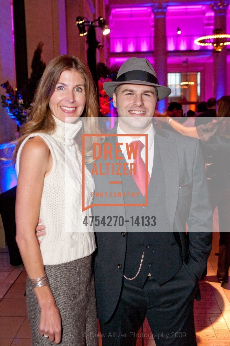 Deirdre Holbrook, Brady Frey, Bently Reserve, US, October 29th, 2009, Photo #4754270-14133 Deirdre Holbrook, Brady Frey, Photo #4754270-14133