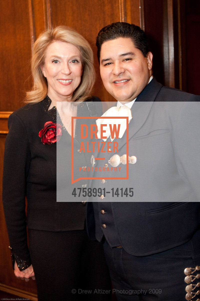 Kathie Velazquez, Richard Carranza, Tipping for Teachers Celebrity Waiters, US, December 11th, 2009, Photo #4758991-14145 Kathie Velazquez, Richard Carranza, Photo #4758991-14145