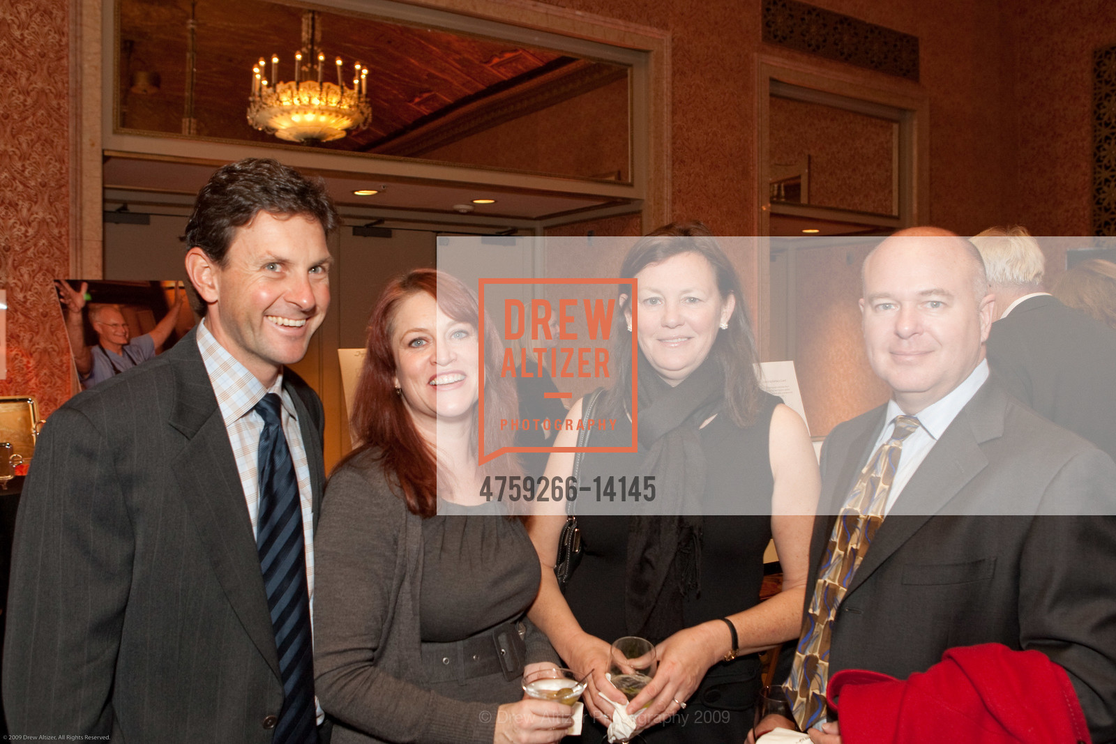 Erik Muller, Erin Giordano, Barbara Reed, Richard Ward, Tipping for Teachers Celebrity Waiters, US, December 11th, 2009, Photo #4759266-14145 Erik Muller, Erin Giordano, Barbara Reed, Richard Ward, Photo #4759266-14145