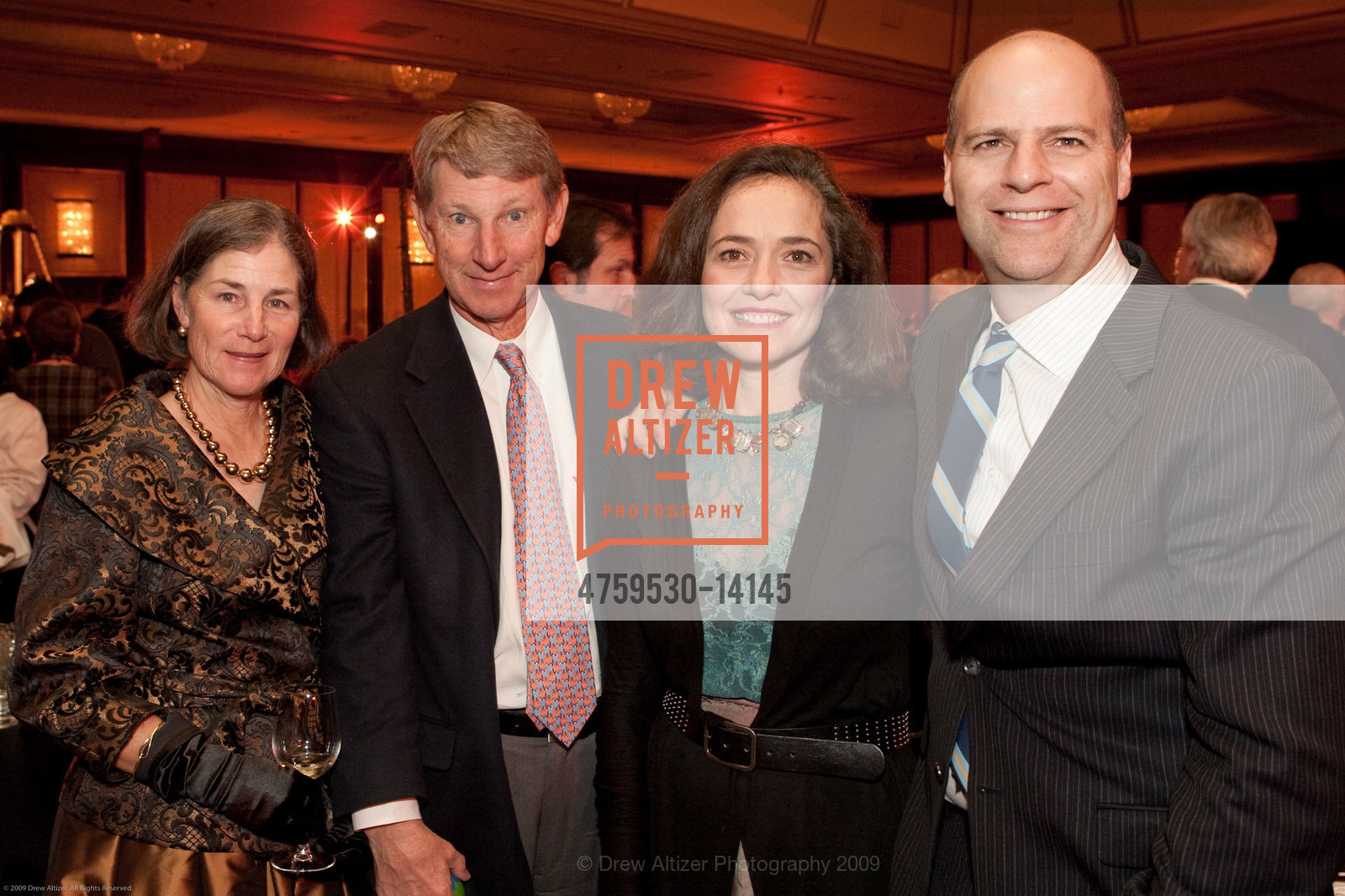 Kathleen Meeker, Stephen Meeker, Dana Corsello, Andrew Corsello, Tipping for Teachers Celebrity Waiters, US, December 11th, 2009, Photo #4759530-14145 Kathleen Meeker, Stephen Meeker, Dana Corsello, Andrew Corsello, Photo #4759530-14145