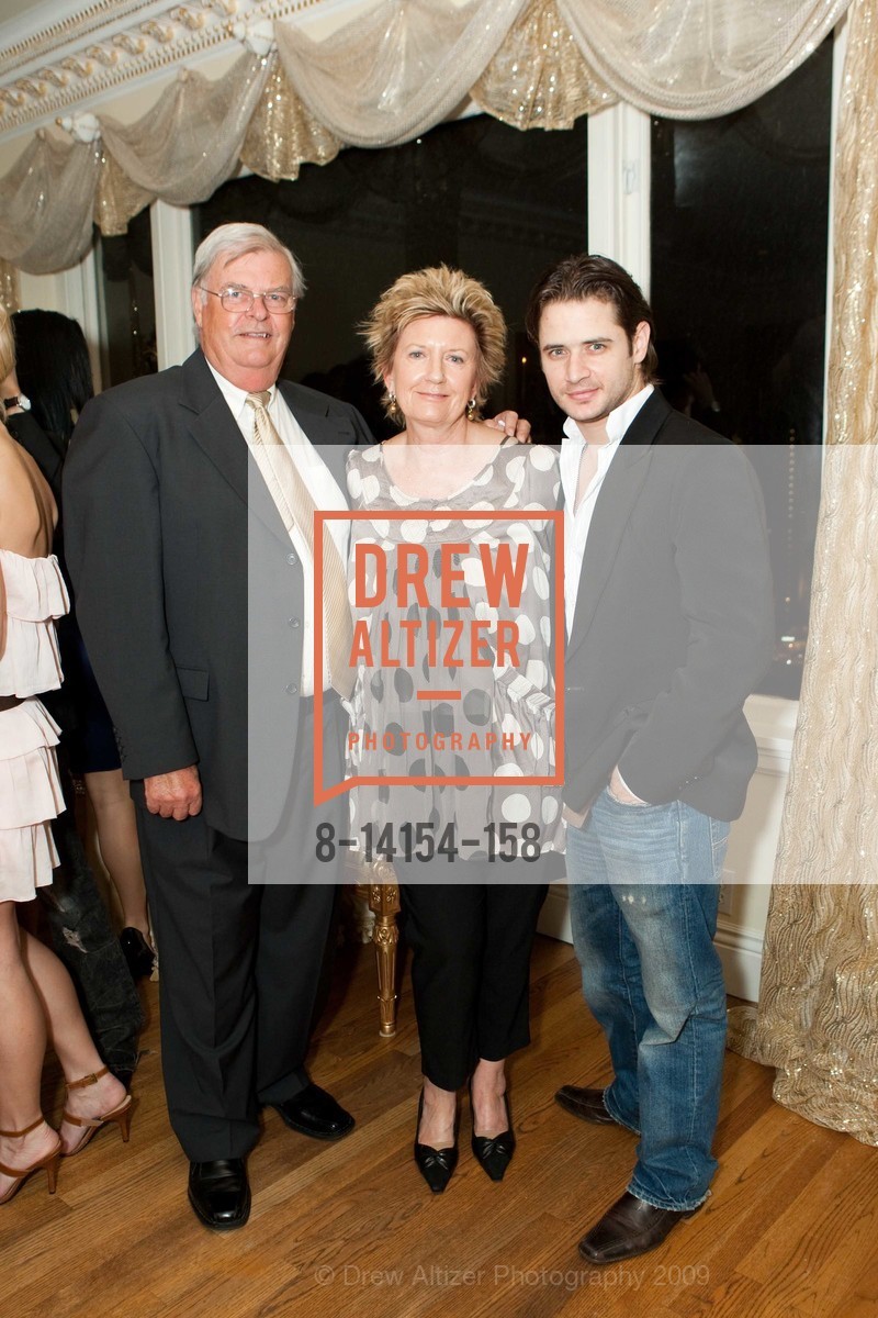 Derek Murgatroyd, Suzanne Murgatroyd, Jeremy Garner, Cocktail Party in Honor of the Stars of "Burn the Floor" in Joel Goodrich's Nob Hill Penthouse, US, March 2nd, 2009, Photo #8-14154-158 Derek Murgatroyd, Suzanne Murgatroyd, Jeremy Garner, Photo #8-14154-158