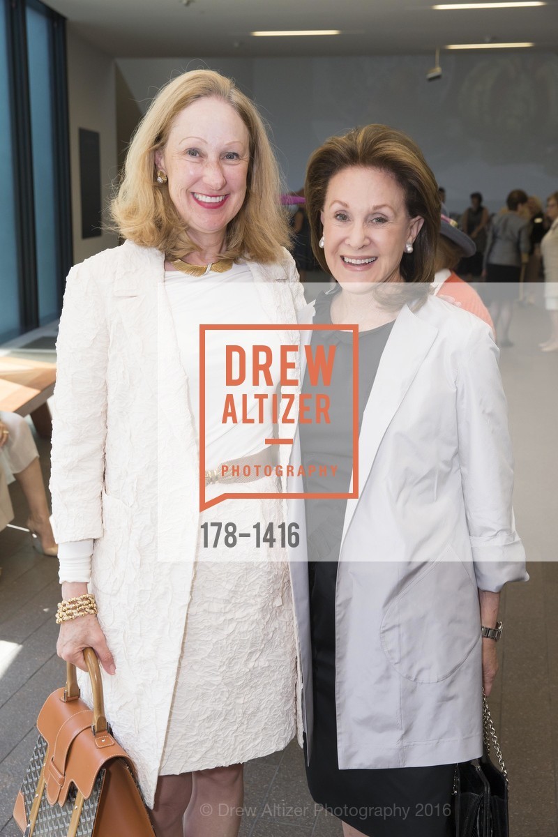 Trish Turner, Lucy Weissman, FAMSF Annual Donors' Luncheon, de Young Museum, September 19th, 2016, Photo #178-1416 Trish Turner, Lucy Weissman, Photo #178-1416