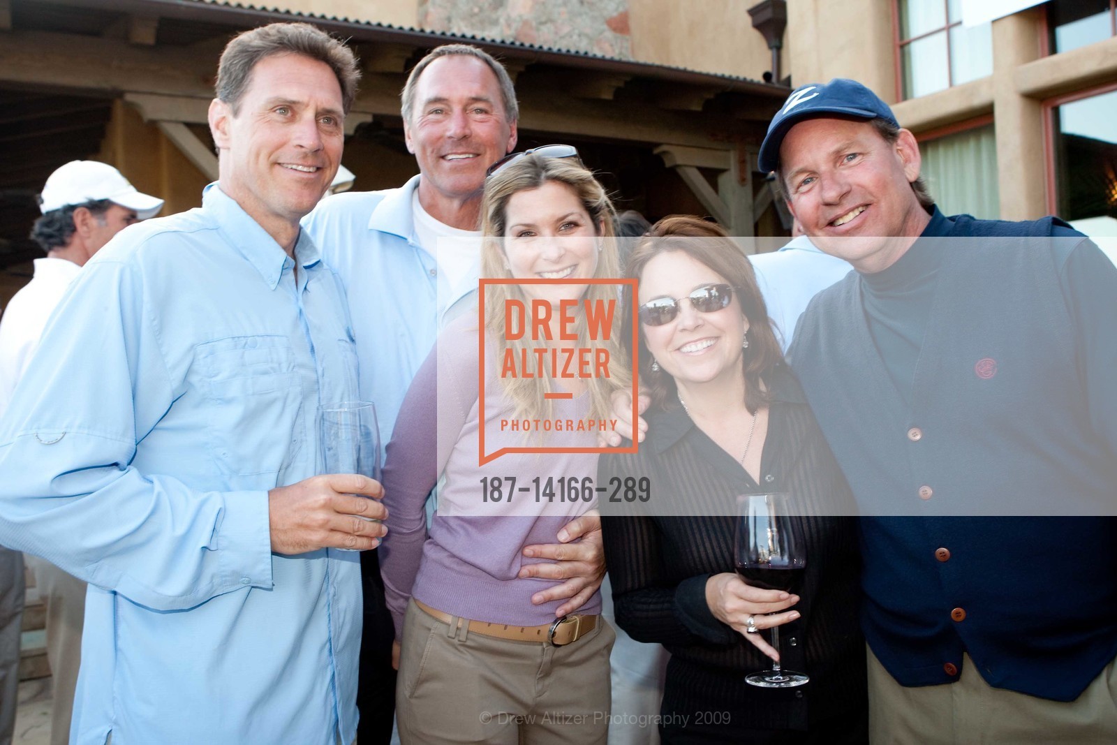 Jeff Clark, Dwight Clark, Kelly Radbikowski, Julie Gilbert, Bill Gibson, Photo #187-14166-289