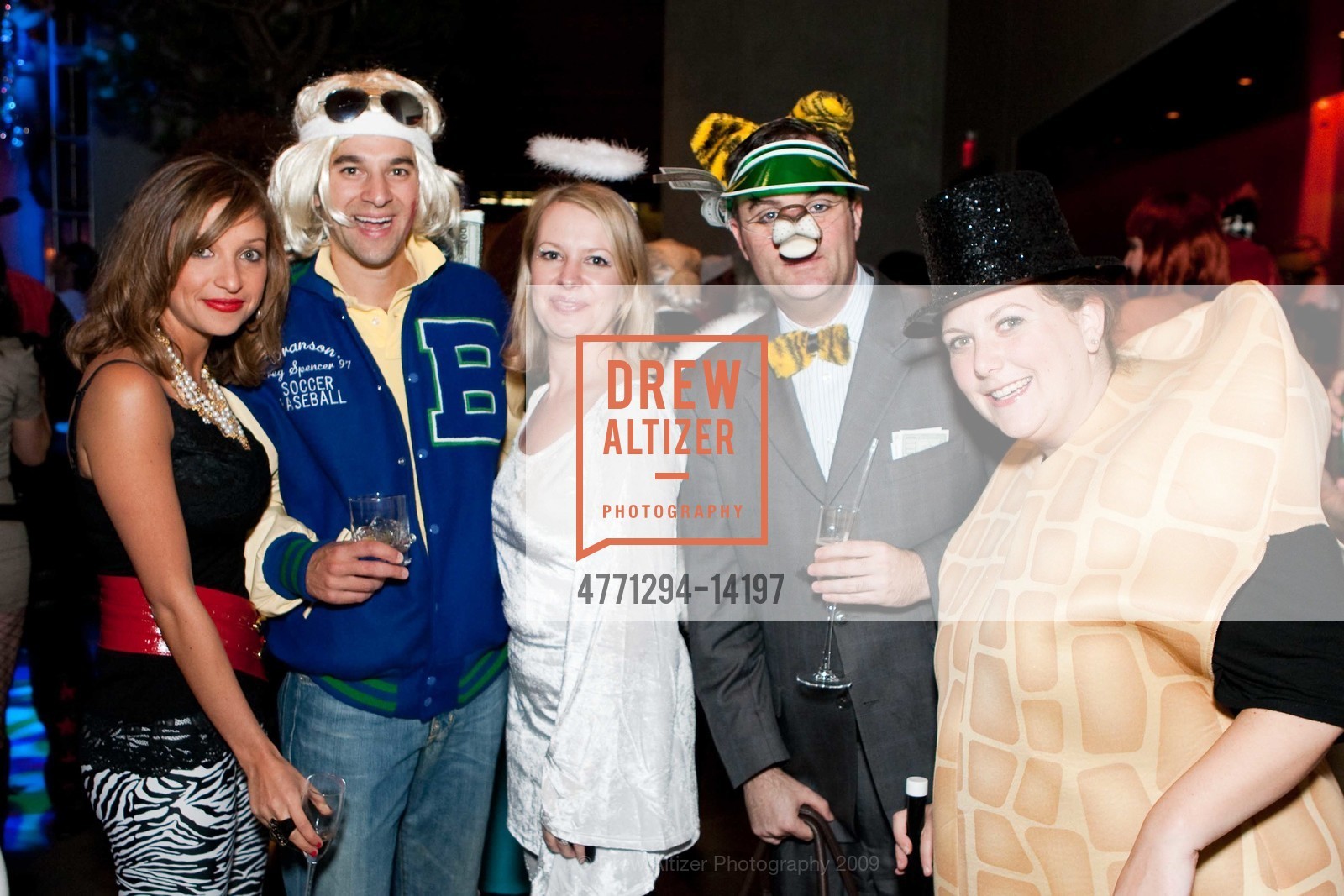 Katya Sorokko, Greg Spencer, Julie Jarratt, Eric Williams, Katherine Solomon, CLIFT Annual Halloween Costume Bash, US, October 30th, 2009, Photo #4771294-14197 Katya Sorokko, Greg Spencer, Julie Jarratt, Eric Williams, Katherine Solomon, Photo #4771294-14197