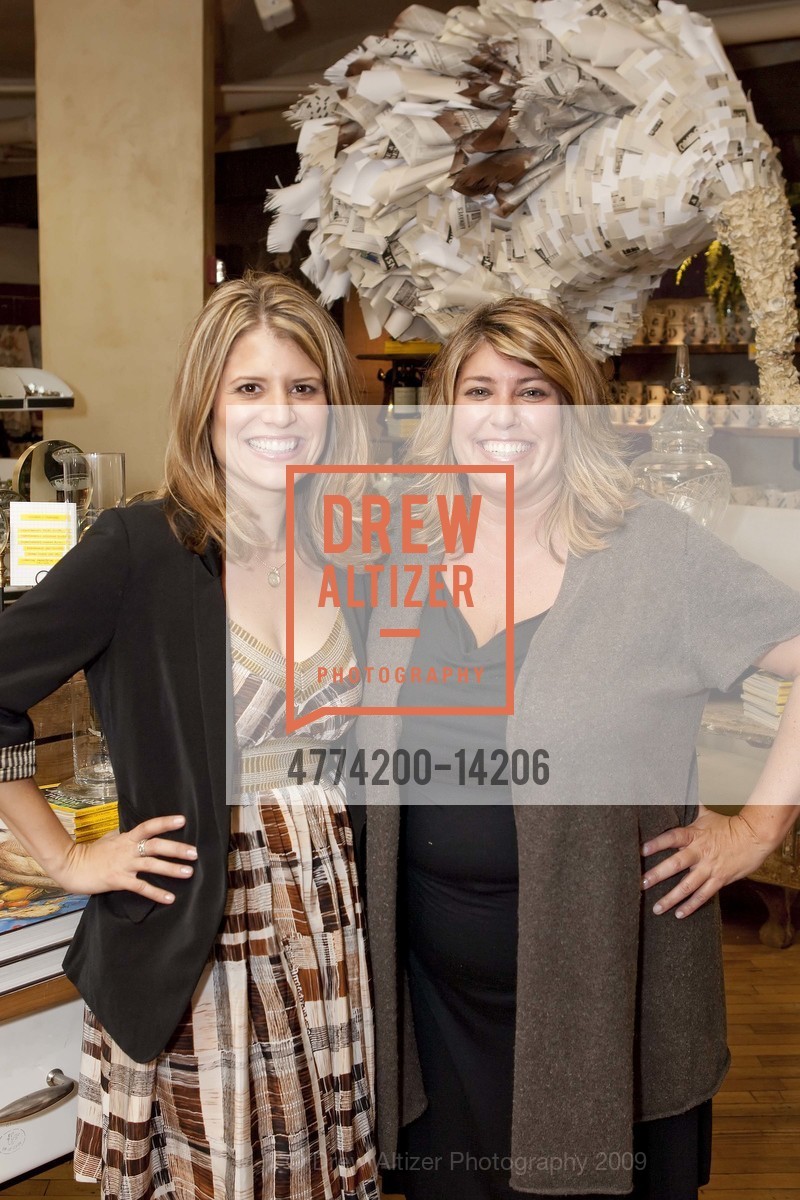 Jen Paletta, Tiffany Arregui, Sundance Channel and Anthropologie Present MAN SHOPS WORLD, US, October 7th, 2009, Photo #4774200-14206 Jen Paletta, Tiffany Arregui, Photo #4774200-14206