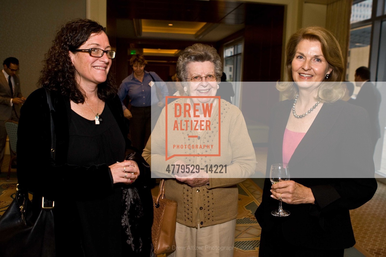 Sheila von Driska, Isabel von Driska, JaMel Perkins, PARTNERS ENDING DOMESTIC ABUSE Gala, US, May 4th, 2009, Photo #4779529-14221 Sheila von Driska, Isabel von Driska, JaMel Perkins, Photo #4779529-14221