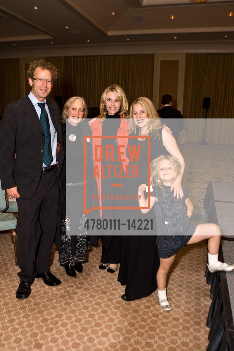 Carol Jaffe, Jennifer Siebel Newsom, Tiffany Schlain, Odessa Schlain Goldberg, PARTNERS ENDING DOMESTIC ABUSE Gala, US, May 4th, 2009, Photo #4780111-14221 Carol Jaffe, Jennifer Siebel Newsom, Tiffany Schlain, Odessa Schlain Goldberg, Photo #4780111-14221
