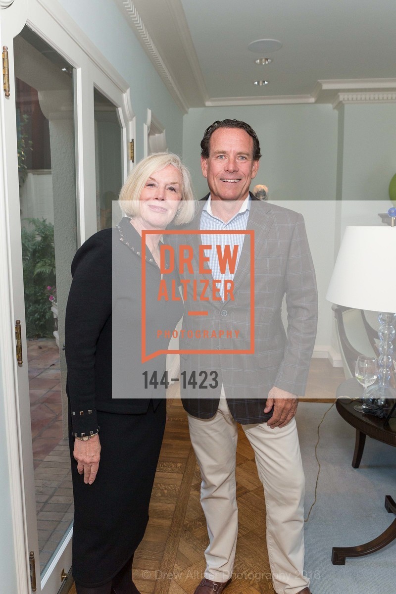 Peggy Economos, Mark McLaughlin, Nob Hill Gazette's Real Estate Party, Private Residence, September 22nd, 2016, Photo #144-1423 Peggy Economos, Mark McLaughlin, Photo #144-1423