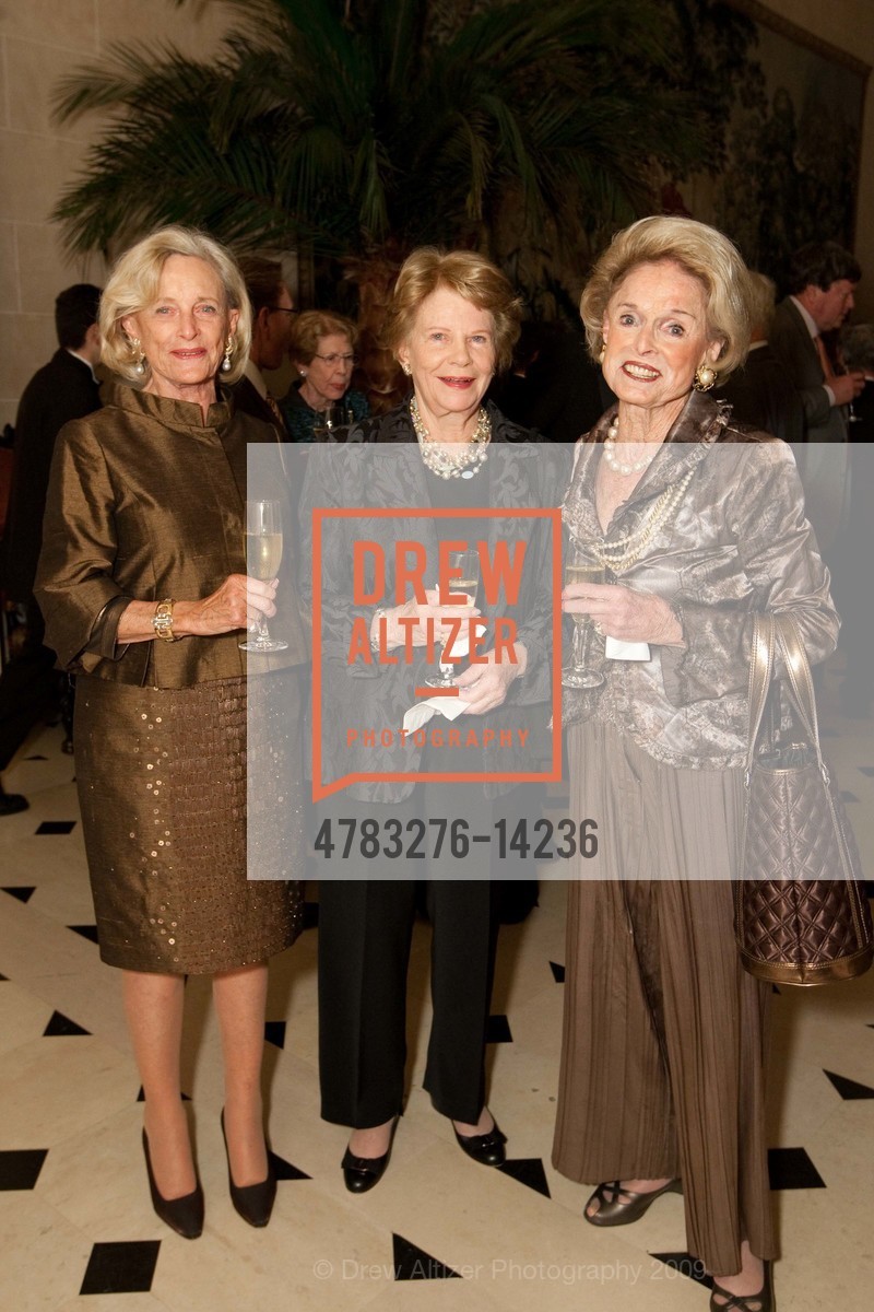 Kathy Pope, Carol Costigan, Harriet Quarre, CAROLANDS MANSION Hosts The SAN FRANCISCO OPERA, US, October 31st, 2009, Photo #4783276-14236 Kathy Pope, Carol Costigan, Harriet Quarre, Photo #4783276-14236