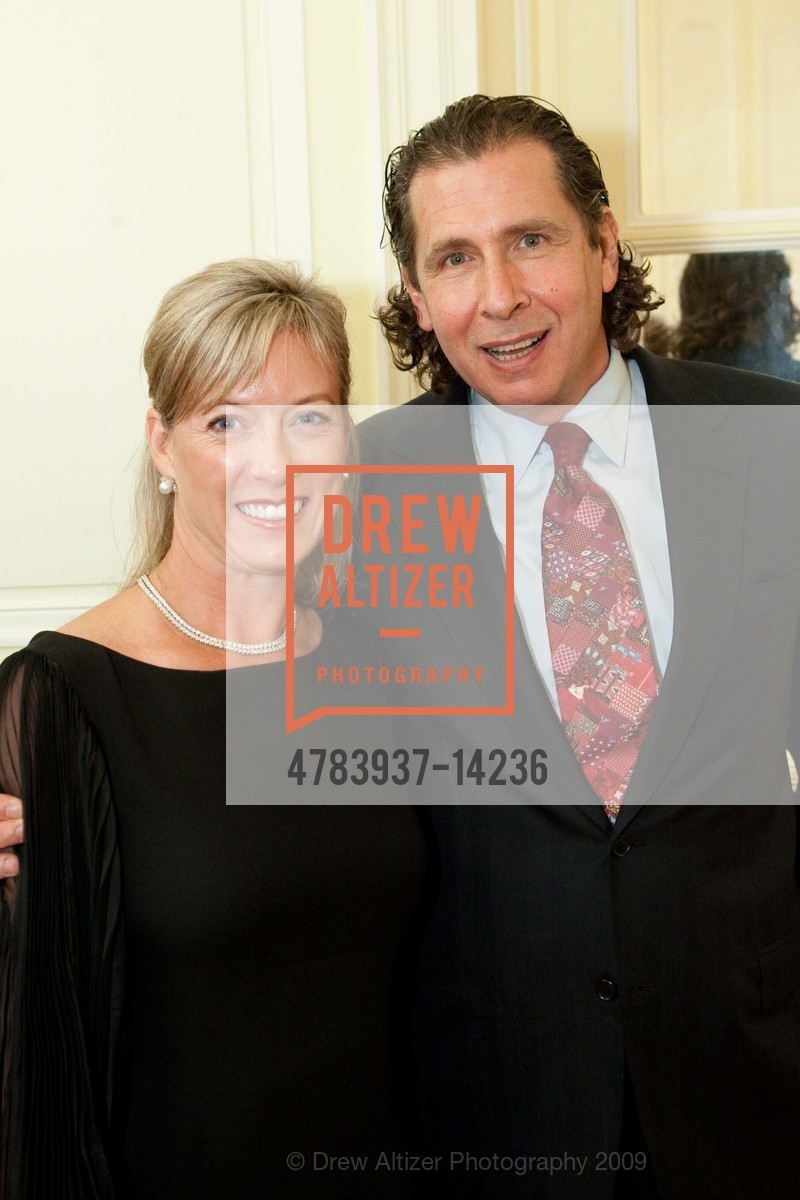 Rhonda Mahendroo, Jeffrey Link, CAROLANDS MANSION Hosts The SAN FRANCISCO OPERA, US, October 31st, 2009, Photo #4783937-14236 Rhonda Mahendroo, Jeffrey Link, Photo #4783937-14236