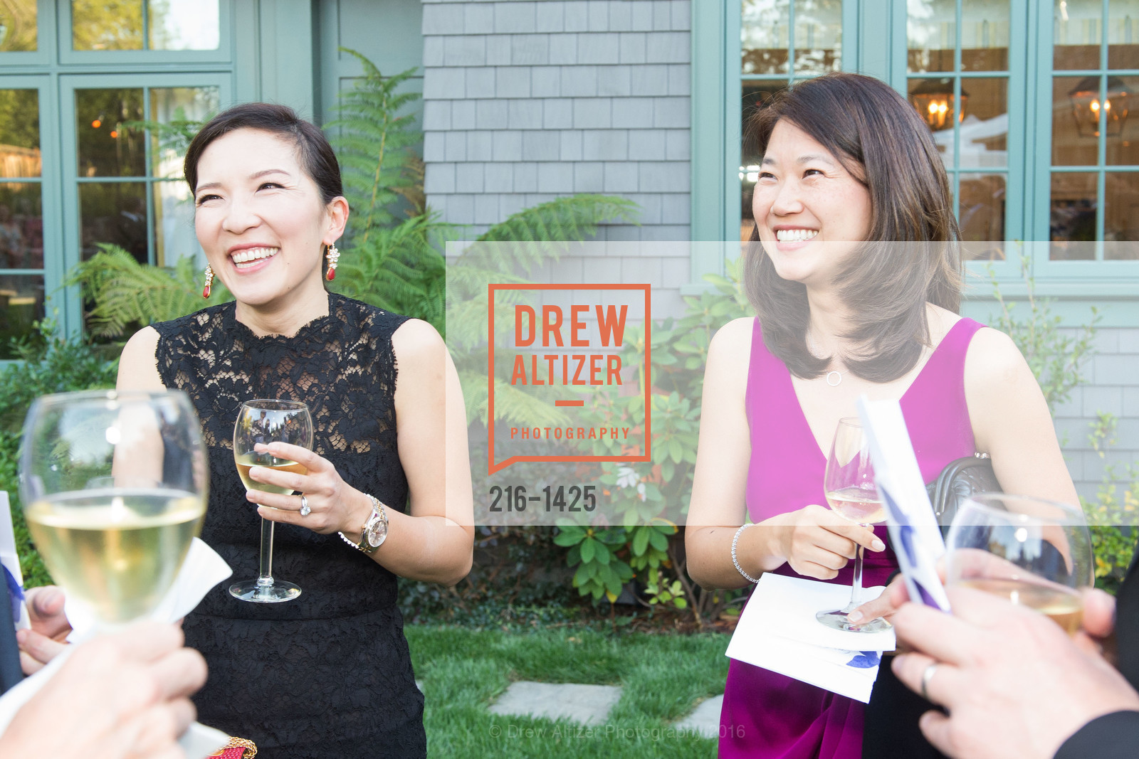 Mary Ann Hasenstab, Terry Watt, CuriOdyssey Gala, Private Residence. 310 W Santa Inez Ave., Hillsborough, CA, September 24th, 2016, Photo #216-1425 Mary Ann Hasenstab, Terry Watt, Photo #216-1425