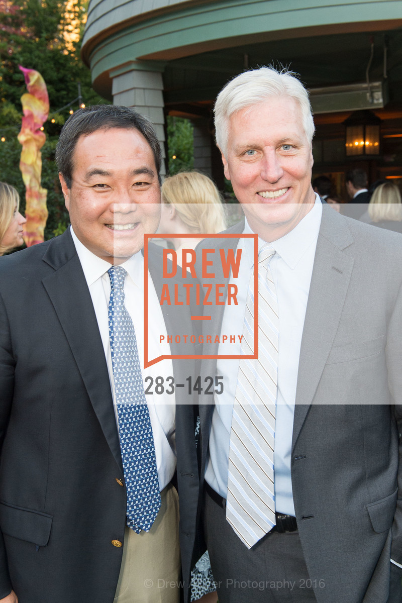 Robert Sasaki, John Milligan, Photo #283-1425