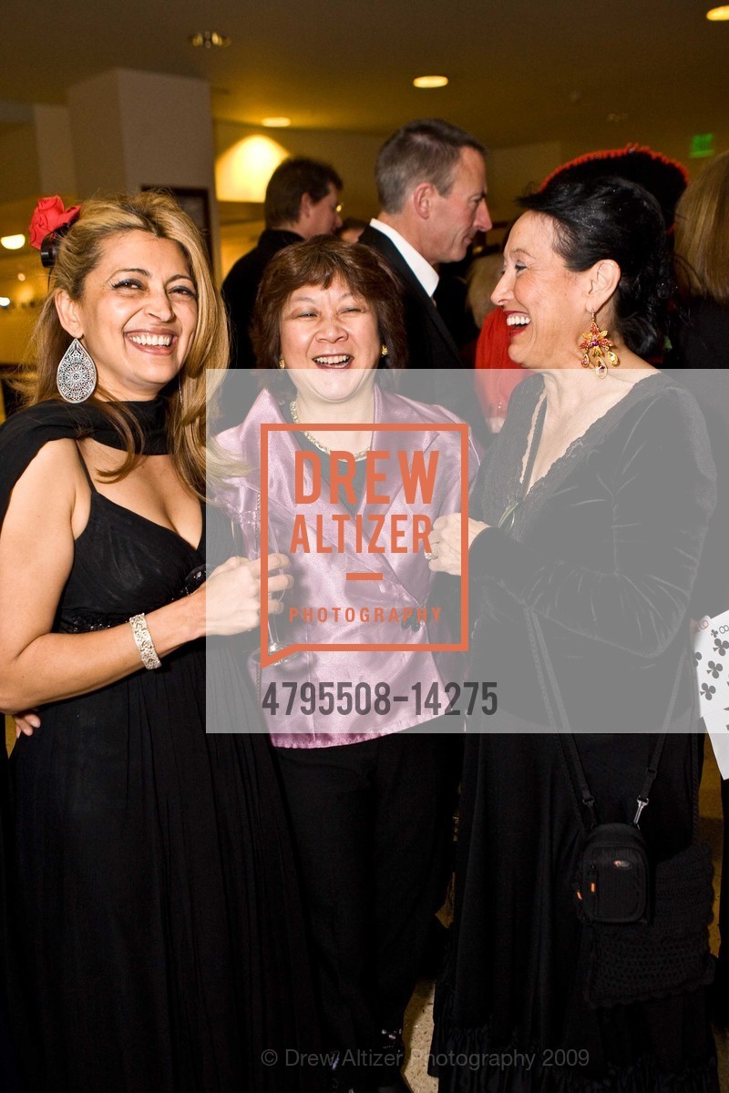 Sonny Hanson, Debbie Chinn, Sandra Nakamura Bush, Photo #4795508-14275