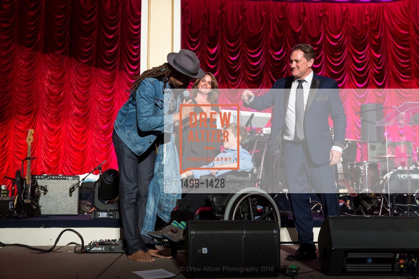 Michael Franti, Lisa Toledo, Sam Radin, Liam Mayclem, Do it for the Love Foundation Hosts the Rocker's Ball, Fairmont SF, Venetian Room, September 21st, 2016, Photo #1499-1428 Michael Franti, Lisa Toledo, Sam Radin, Liam Mayclem, Photo #1499-1428