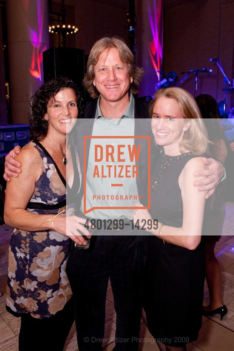 Claire Ferrari, Dacher Keltner, Mollie McNeil, True Meaning Launch Party, US, December 16th, 2009, Photo #4801299-14299 Claire Ferrari, Dacher Keltner, Mollie McNeil, Photo #4801299-14299