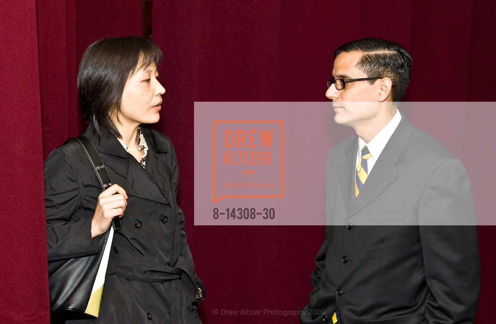 Jennifer Zhang, Oscar Colegio, Skin Cancer Foundation Dinner, US, March 12th, 2009, Photo #8-14308-30 Jennifer Zhang, Oscar Colegio, Photo #8-14308-30