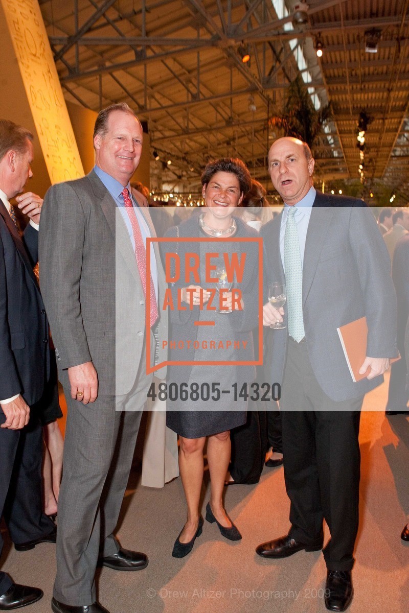 Rich Goss, Karen Goss, Bill Fisher, The San Francisco Fall Antiques Show Benefiting Enterprise for High School Students, US, October 29th, 2009, Photo #4806805-14320 Rich Goss, Karen Goss, Bill Fisher, Photo #4806805-14320