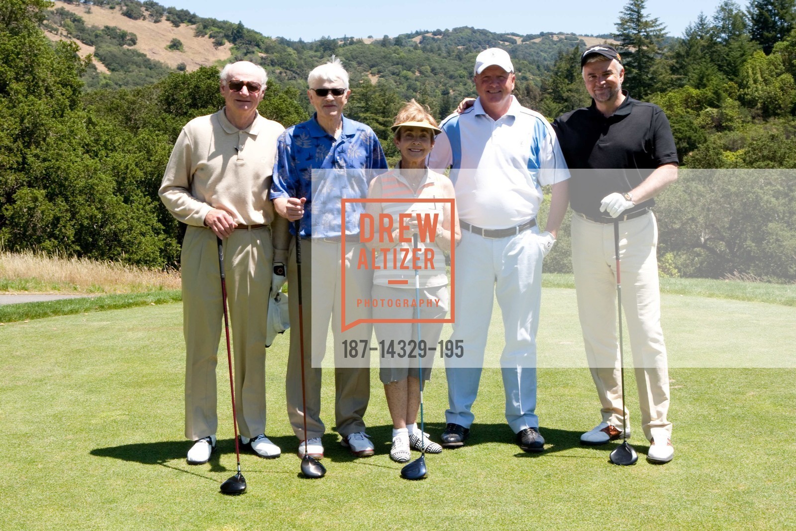 Dean James, George Smith, Jeannie Schulz, John O'Hurley, Mayacama's Annual Celebrity Golf Tournament, US, May 20th, 2009, Photo #187-14329-195 Dean James, George Smith, Jeannie Schulz, John O'Hurley, Photo #187-14329-195