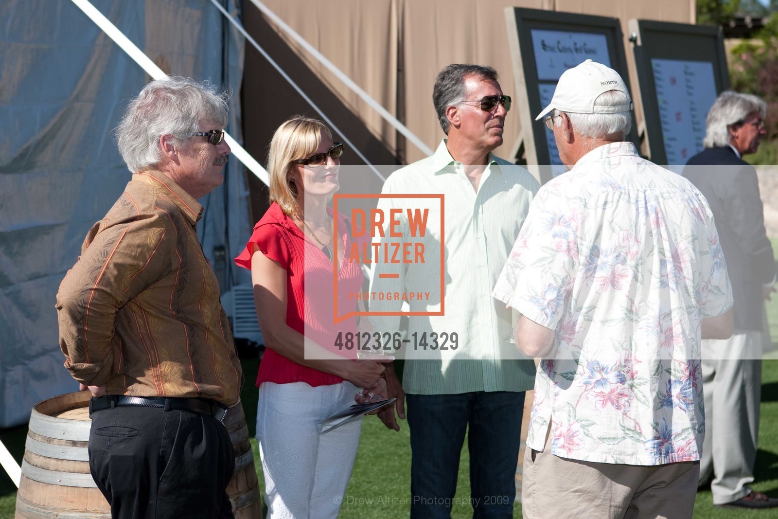 Susan Montgomery, Bruce Cousins, Mayacama's Annual Celebrity Golf Tournament, US, May 20th, 2009, Photo #4812326-14329 Susan Montgomery, Bruce Cousins, Photo #4812326-14329