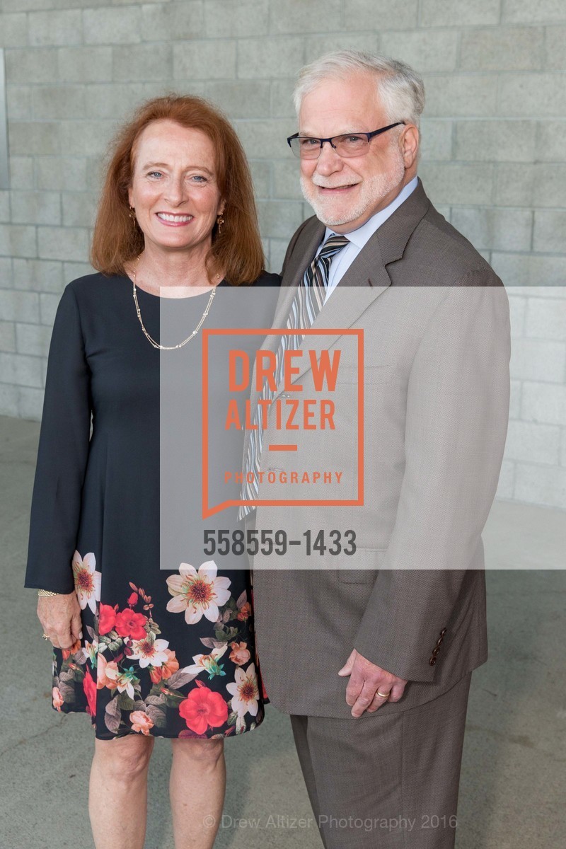 Anne Wilson, Dick Cohn, SF-Marin Food Bank: One Big Table, SF-Marin Food Bank Warehouse. 900 Pennsylvania Ave, SF CA 94107, September 24th, 2016, Photo #558559-1433 Anne Wilson, Dick Cohn, Photo #558559-1433