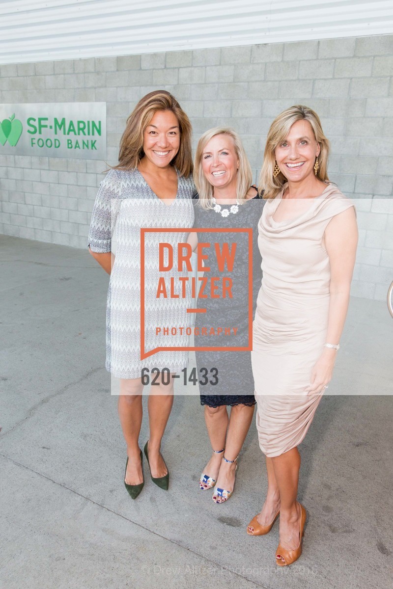 Elizabeth Wilhelm, Katie Wiss, Kathryn Ellman, SF-Marin Food Bank: One Big Table, SF-Marin Food Bank Warehouse. 900 Pennsylvania Ave, SF CA 94107, September 24th, 2016, Photo #620-1433 Elizabeth Wilhelm, Katie Wiss, Kathryn Ellman, Photo #620-1433