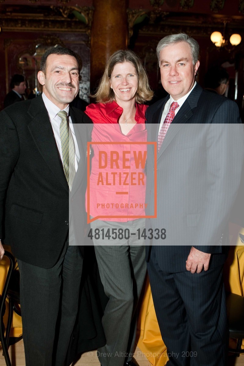 Albert Bartridge (of Wells Fargo), Patty Johnson, Lance Fox (of Wells Fargo), EPIPHANY CENTER Hosts Annual Cabaret Benefit - SAN FRANCISCO, US, January 29th, 2009, Photo #4814580-14338 Albert Bartridge (of Wells Fargo), Patty Johnson, Lance Fox (of Wells Fargo), Photo #4814580-14338