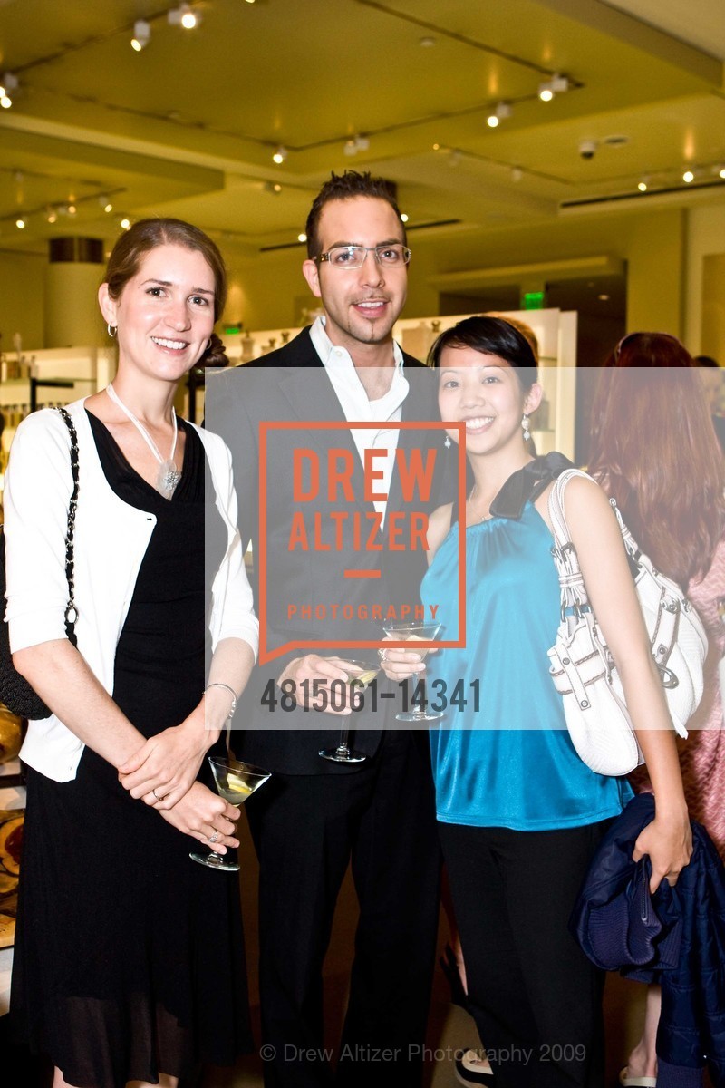 Florence Livingston, Kenneth Villamil, Tiffany Yee, GUMPS Orlando Diaz Azcuy/Diane Dorrans Saeks Book Signing Party, US, May 9th, 2009, Photo #4815061-14341 Florence Livingston, Kenneth Villamil, Tiffany Yee, Photo #4815061-14341
