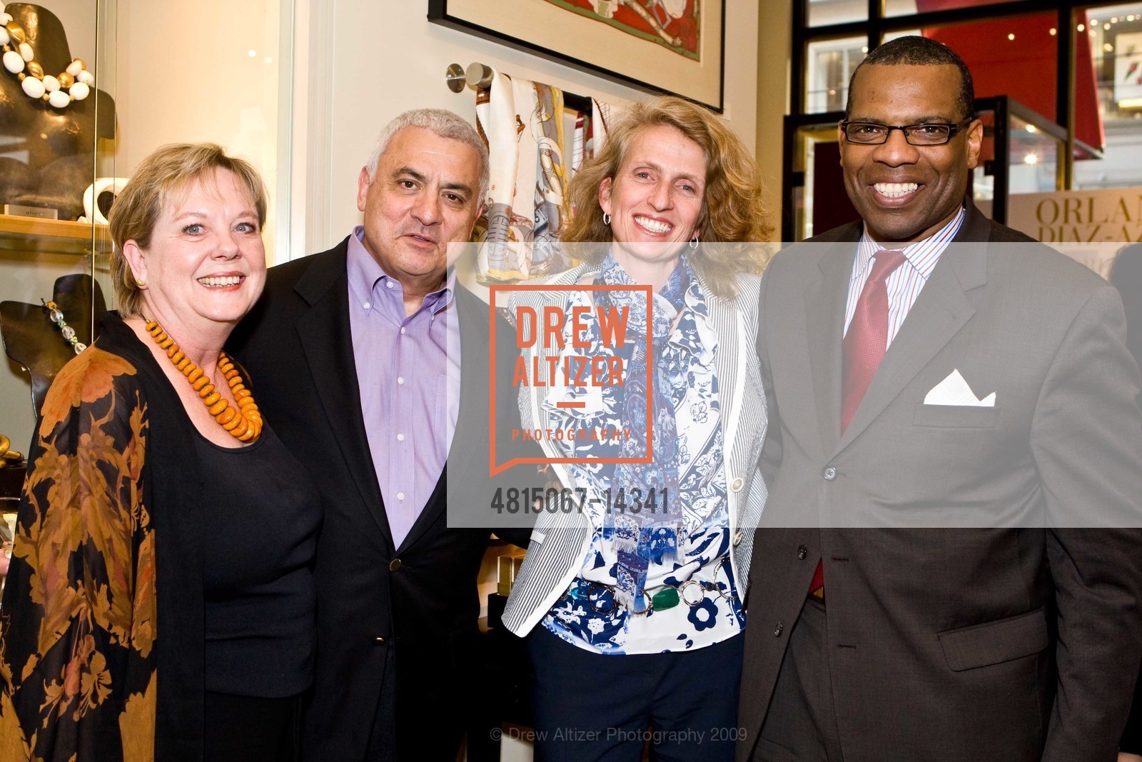 Debbie Nucifora, Alf Nucifora, Marta Benson, Ken Winn, GUMPS Orlando Diaz Azcuy/Diane Dorrans Saeks Book Signing Party, US, May 9th, 2009, Photo #4815067-14341 Debbie Nucifora, Alf Nucifora, Marta Benson, Ken Winn, Photo #4815067-14341