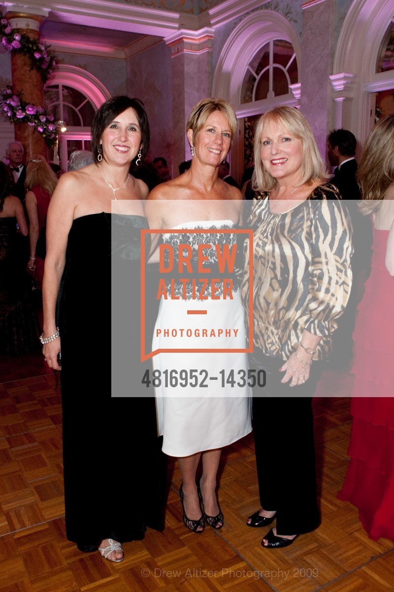 Nina Kelly, Carmel Mahoney, Gordon Getty's Annual Holiday Birthday Party, US, December 14th, 2009, Photo #4816952-14350 Nina Kelly, Carmel Mahoney, Photo #4816952-14350
