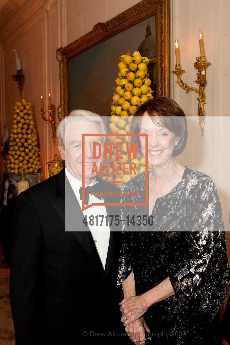 Charles Schwab, Helen Schwab, Gordon Getty's Annual Holiday Birthday Party, US, December 14th, 2009, Photo #4817175-14350 Charles Schwab, Helen Schwab, Photo #4817175-14350
