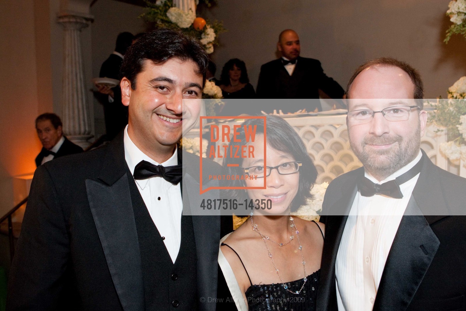 Mehrdad Afrahi, Valerie Lu, Corey Levenberg, Gordon Getty's Annual Holiday Birthday Party, US, December 14th, 2009, Photo #4817516-14350 Mehrdad Afrahi, Valerie Lu, Corey Levenberg, Photo #4817516-14350