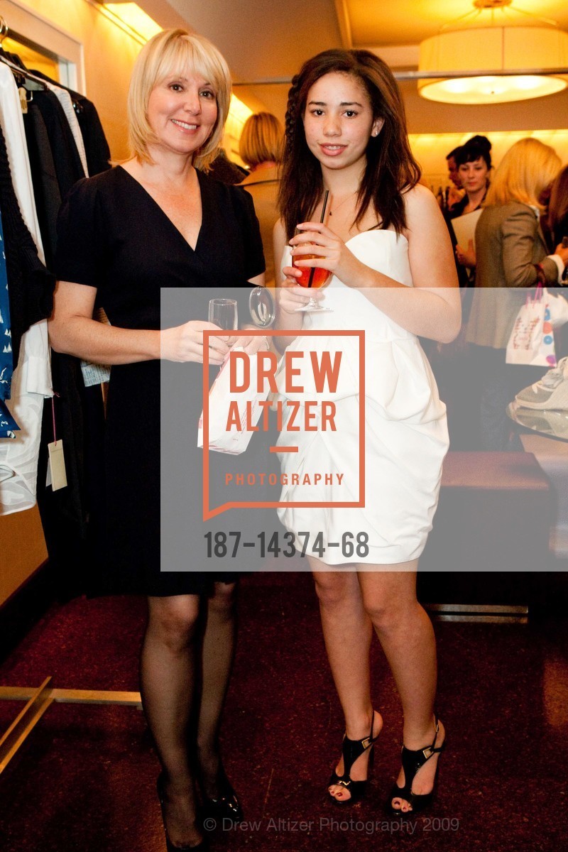 Mary Egan, Jenny Egan, Neiman Marcus hosts Stella McCartney, US, April 2nd, 2009, Photo #187-14374-68 Mary Egan, Jenny Egan, Photo #187-14374-68