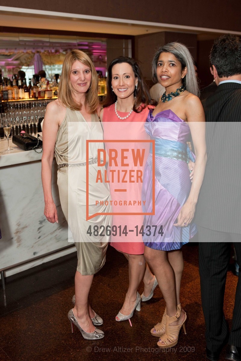 Denise Pollard-Knight, Monique Apatoff, Deepa Pakianathan, Neiman Marcus hosts Stella McCartney, US, April 2nd, 2009, Photo #4826914-14374 Denise Pollard-Knight, Monique Apatoff, Deepa Pakianathan, Photo #4826914-14374