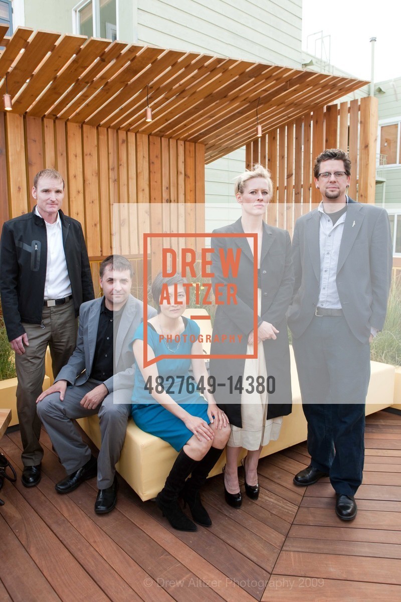 Jeff Day, E.B. Min, Larissa Sand, Photo #4827649-14380