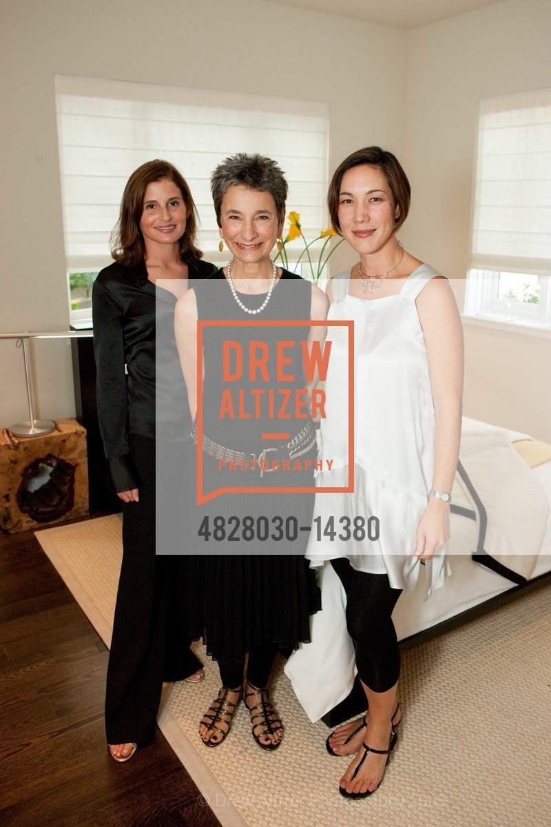Lorissa Kimm, Donna Warner, Julie Dowling, Photo #4828030-14380