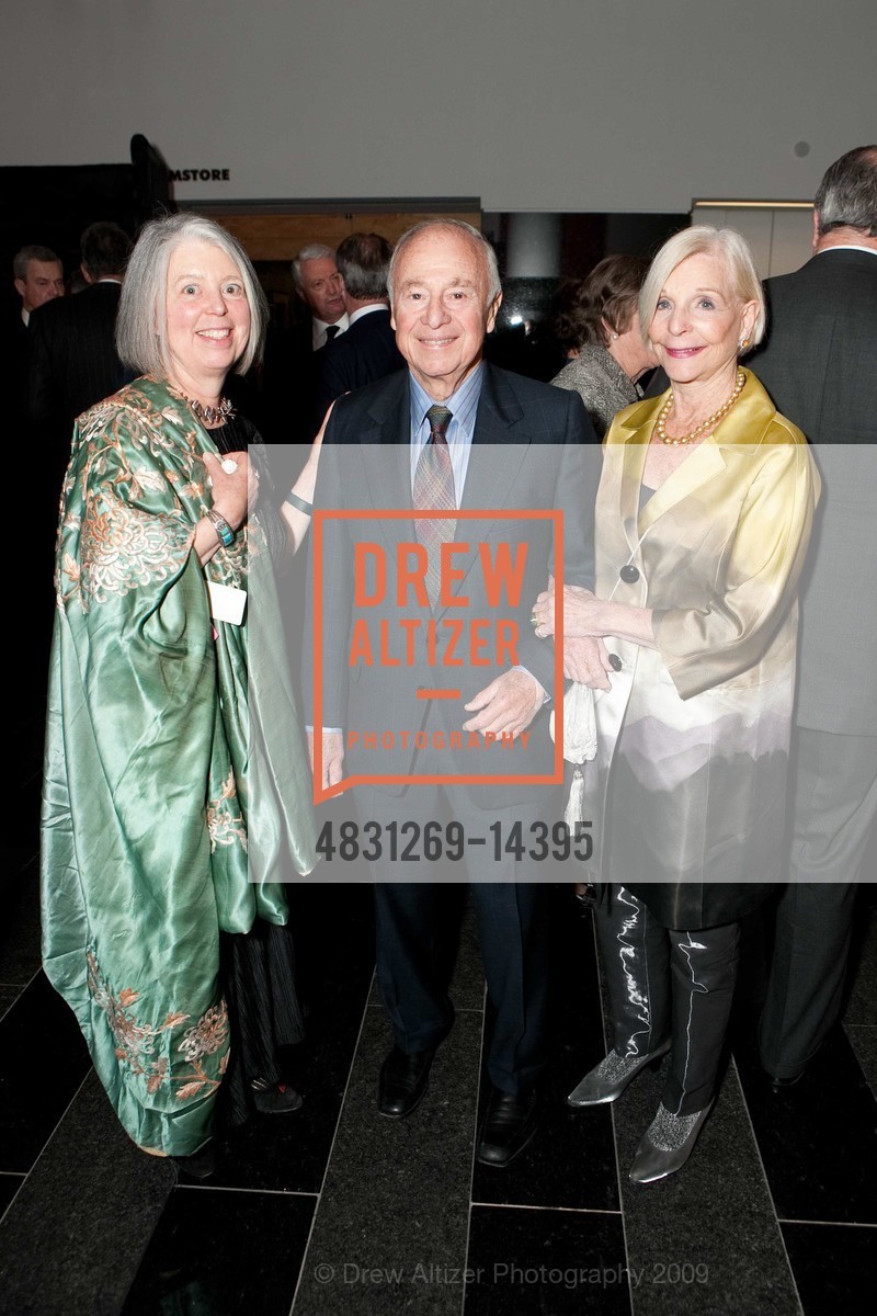 Sandra Phillips, Paul Sack, Shirley Davis, SFMOMA Directors Circle Dinner, US, April 16th, 2009, Photo #4831269-14395 Sandra Phillips, Paul Sack, Shirley Davis, Photo #4831269-14395