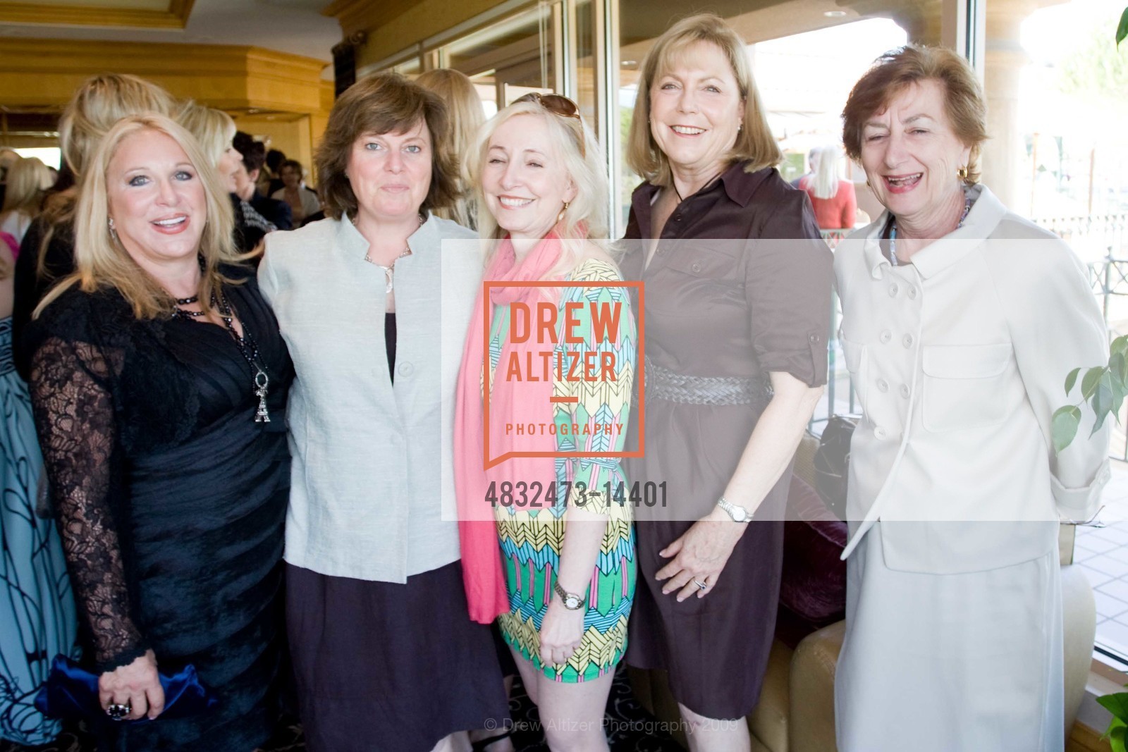 Lynn Meyer, Wendy Dunham, Char McCaskey, Nordstrom presents "Elegance in the Afternoon", US, April 2nd, 2009, Photo #4832473-14401 Lynn Meyer, Wendy Dunham, Char McCaskey, Photo #4832473-14401